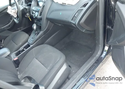 2018 Ford Focus Sel z USA, uszkodzony, nr VIN 1FADP3M26JL215334